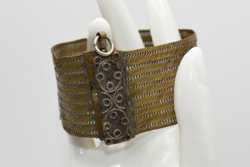Antique Victorian Woven Metal Bracelet Trombone Clasp Wide Cuff 7 Inch